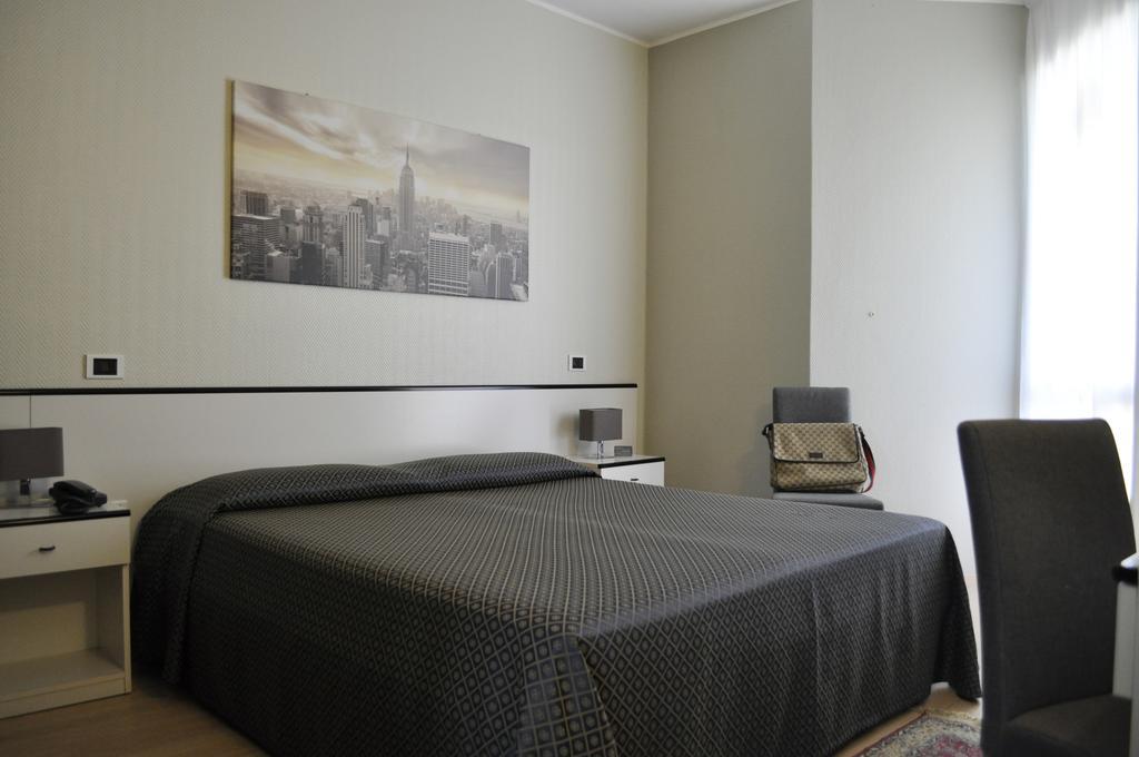 Hotel Est Piombino Værelse billede
