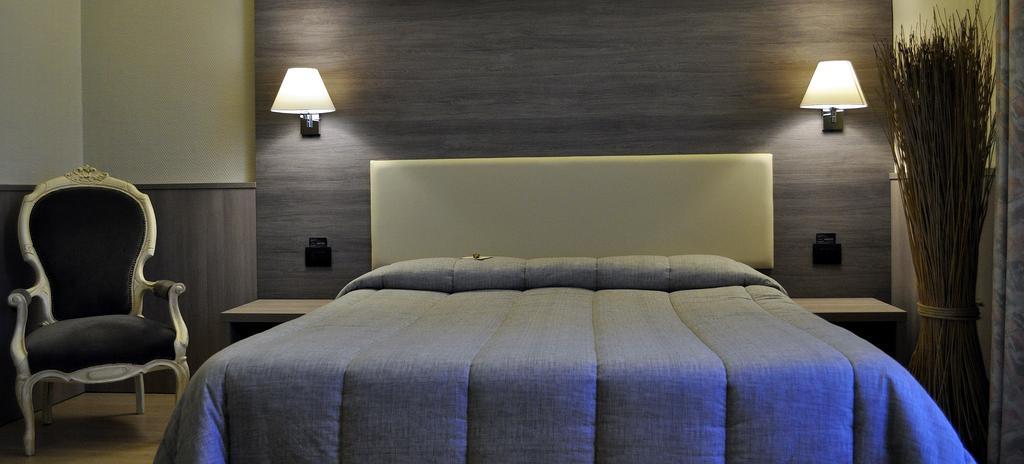 Hotel Est Piombino Eksteriør billede