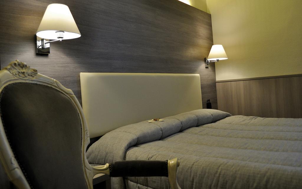 Hotel Est Piombino Eksteriør billede